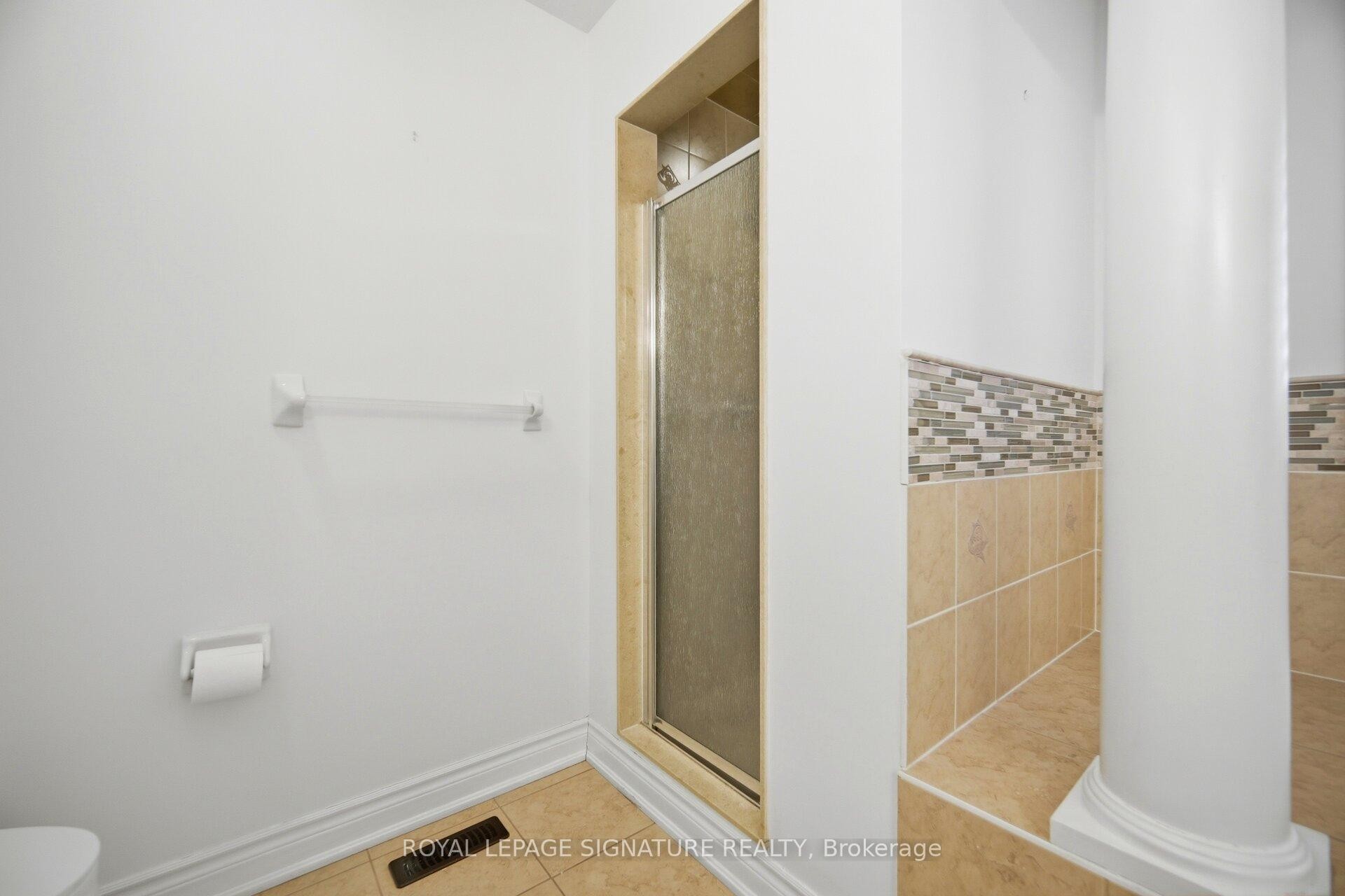 3146 Tacc Drive, Mississauga, ON - Indoor Photo Showing Bathroom