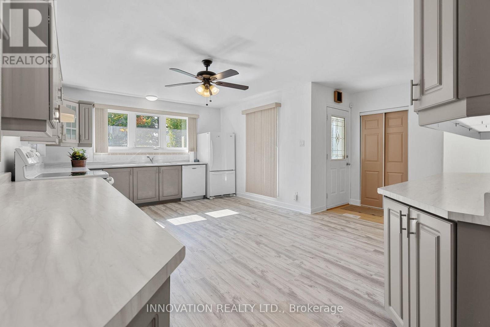 Kitchen extension completed in 2005 - 1811 Hutton Avenue, Ottawa, ON - Indoor Photo Showing Kitchen