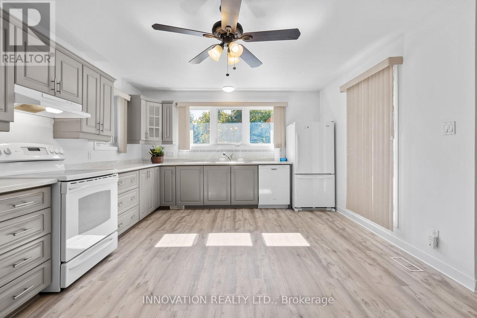 1811 Hutton Avenue, Ottawa, ON - Indoor Photo Showing Kitchen