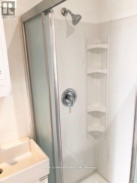 Studio - 42 St Dunstan Drive, Toronto, ON - Indoor Photo Showing Bathroom