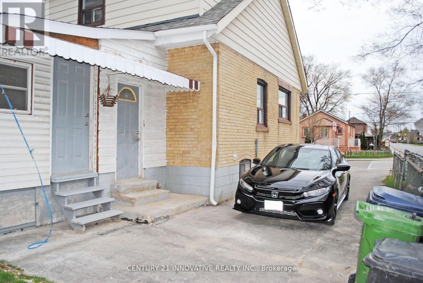 Studio - 42 St Dunstan Drive, Toronto, ON - Outdoor