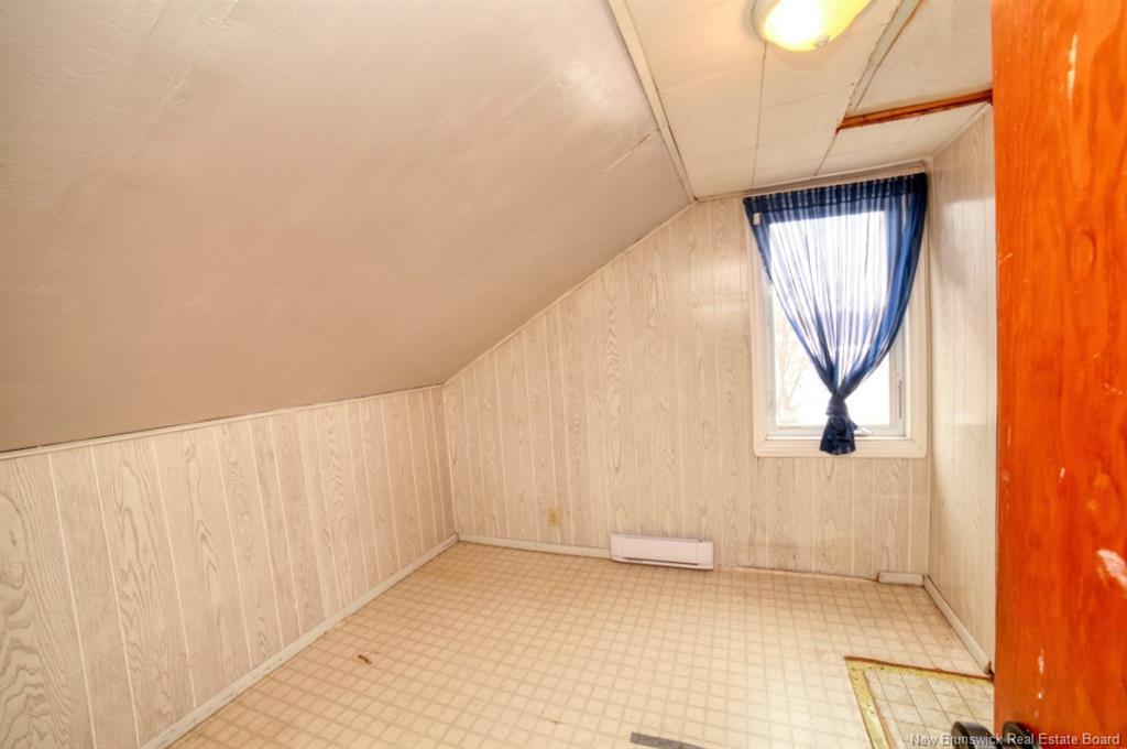 1130 Model, Bathurst, NB