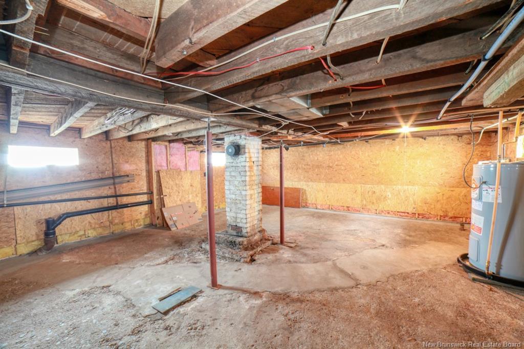 1130 Model, Bathurst, NB