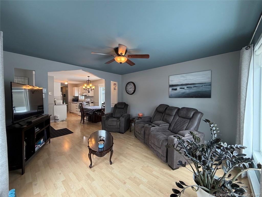 12 Le Paradis St, Saint-Jacques, NB
