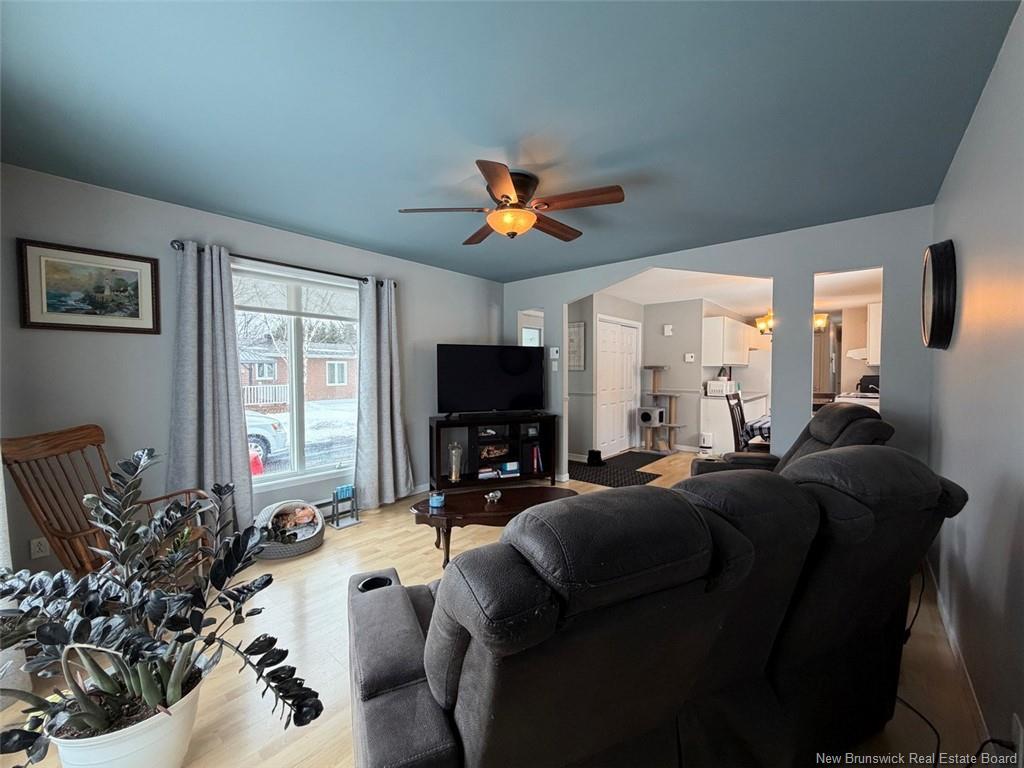 12 Le Paradis St, Saint-Jacques, NB