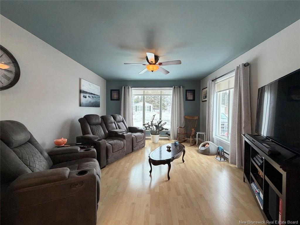 12 Le Paradis St, Saint-Jacques, NB