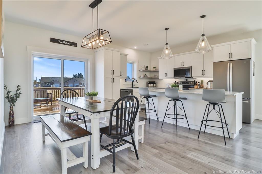 11 Riverside Dr, Petitcodiac, NB