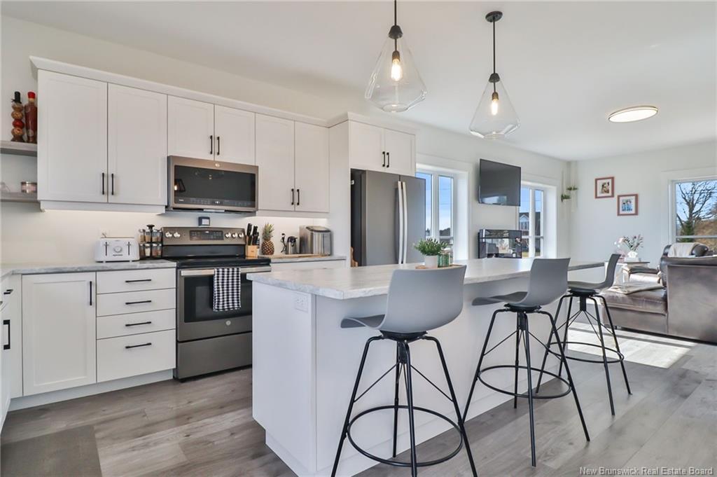 11 Riverside Dr, Petitcodiac, NB