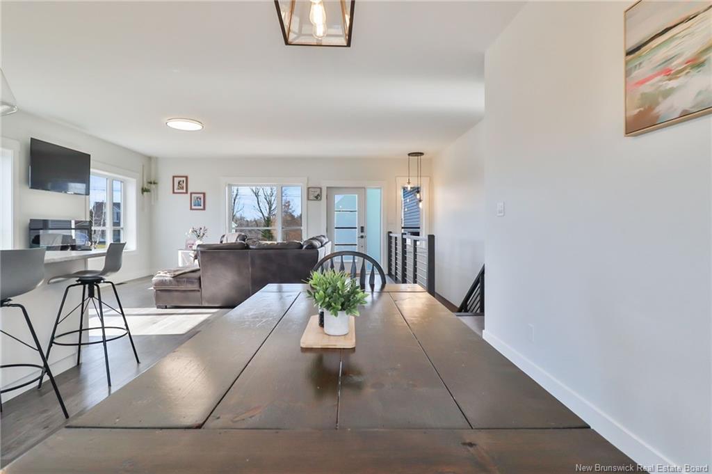 11 Riverside Dr, Petitcodiac, NB