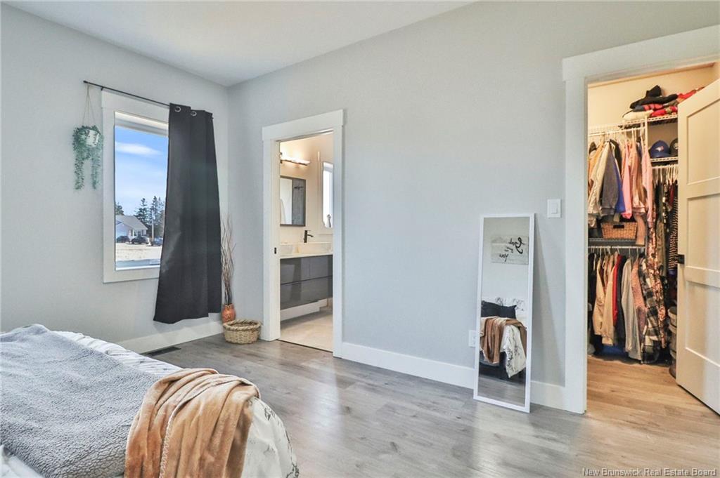 11 Riverside Dr, Petitcodiac, NB