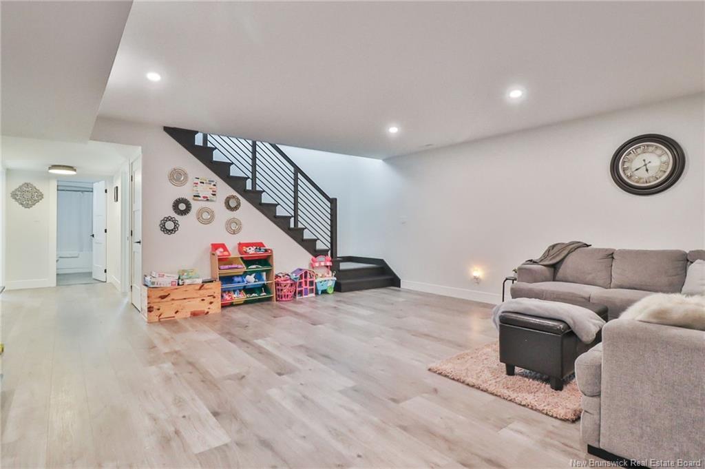 11 Riverside Dr, Petitcodiac, NB