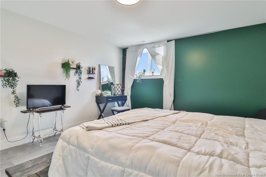 11 Riverside Dr, Petitcodiac, NB