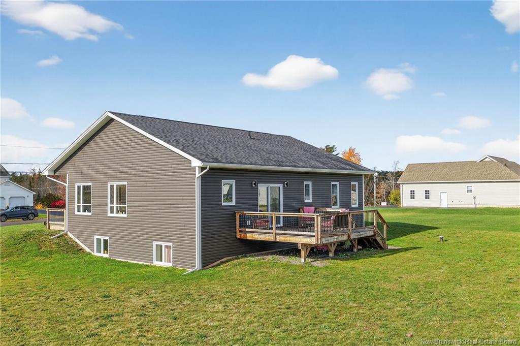 11 Riverside Dr, Petitcodiac, NB