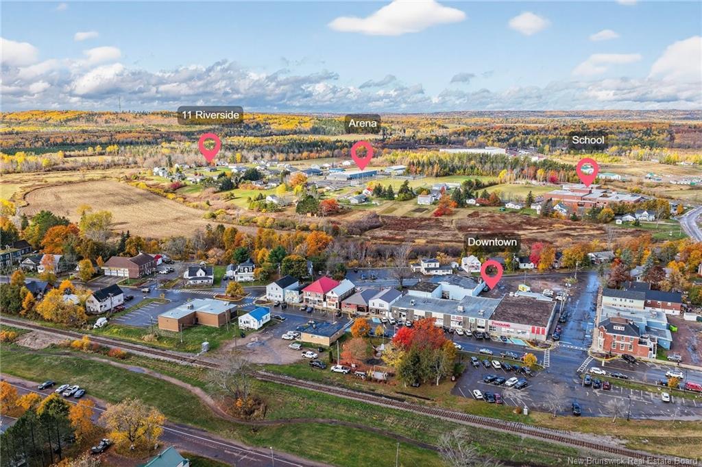 11 Riverside Dr, Petitcodiac, NB