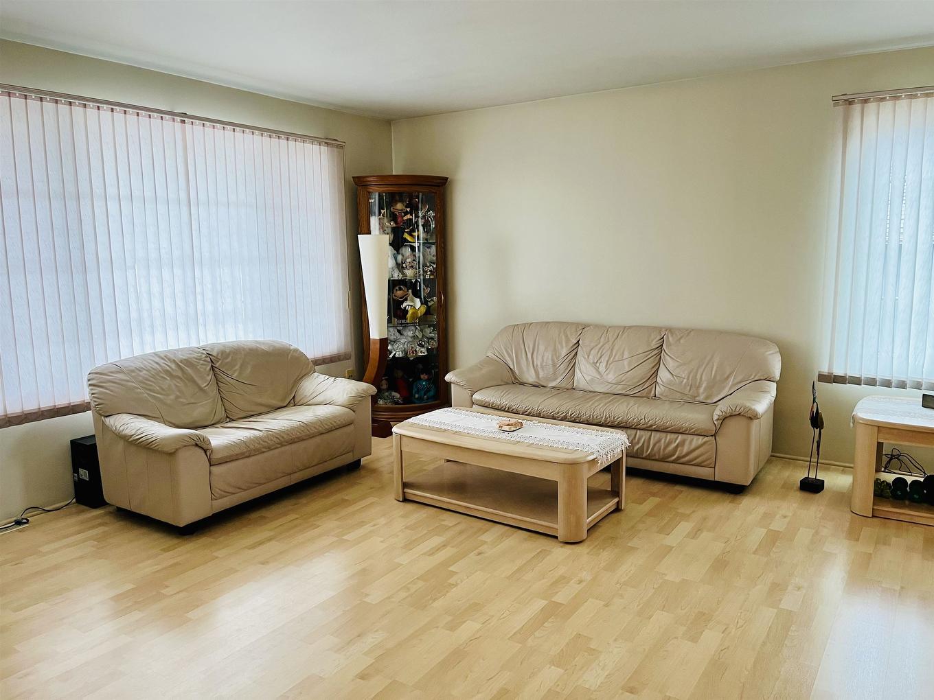 1125 Second St. E., Fort Frances, ON - Indoor Photo Showing Living Room