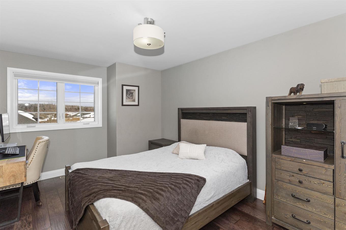 319 Ruby Crescent, Thunder Bay, ON - Indoor Photo Showing Bedroom