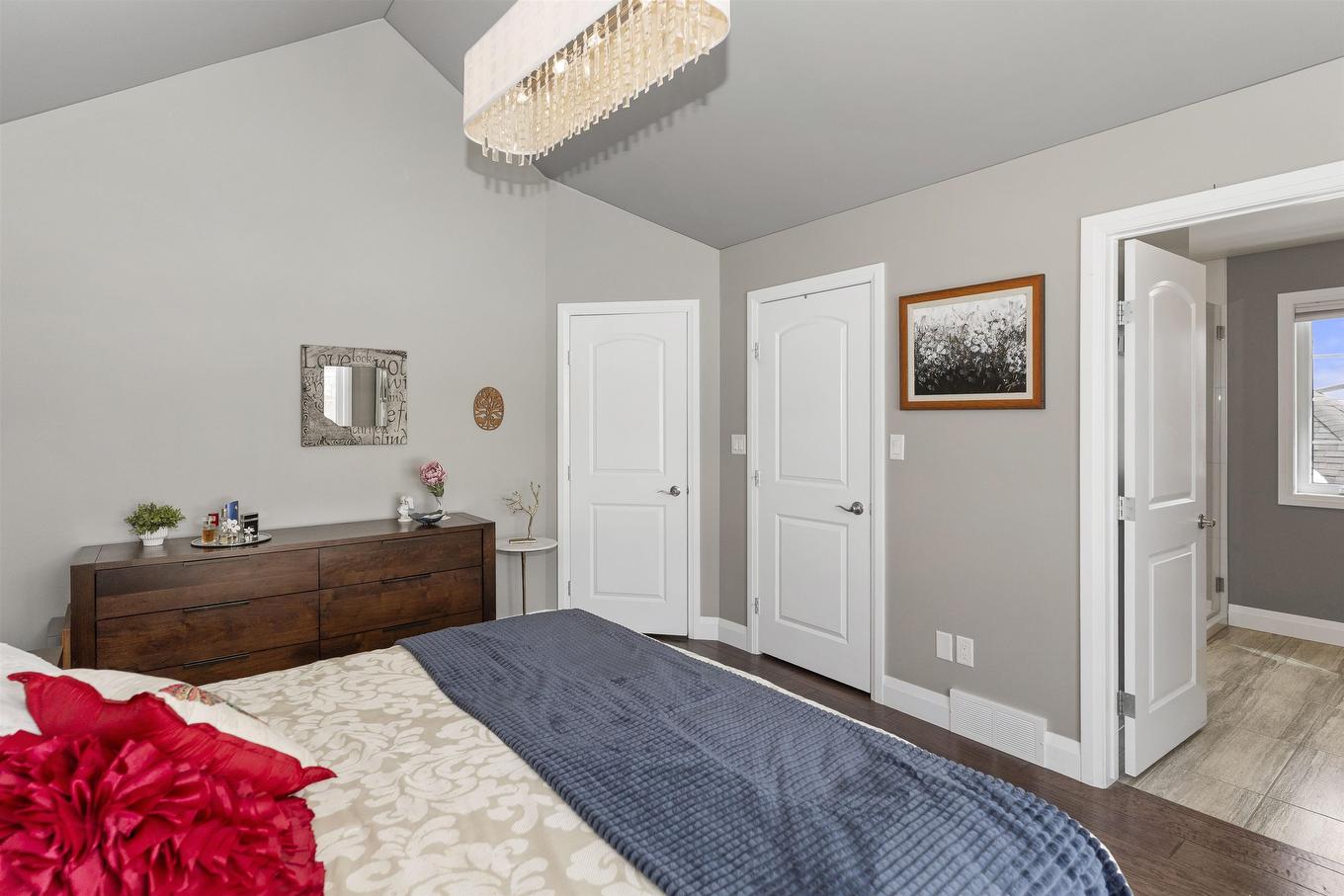 319 Ruby Crescent, Thunder Bay, ON - Indoor Photo Showing Bedroom
