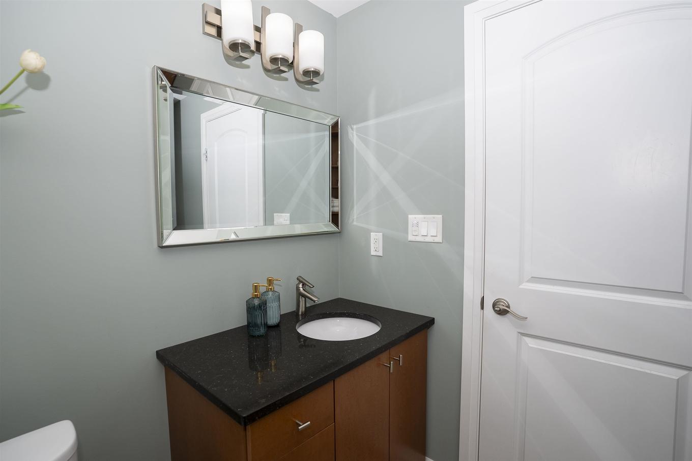319 Ruby Crescent, Thunder Bay, ON - Indoor Photo Showing Bathroom