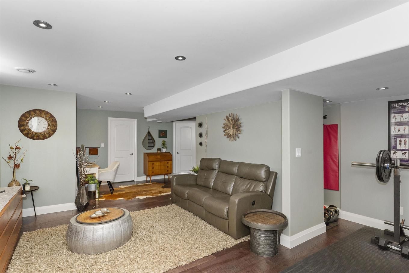 319 Ruby Crescent, Thunder Bay, ON - Indoor Photo Showing Living Room