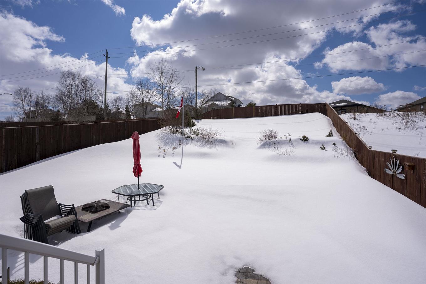 319 Ruby Crescent, Thunder Bay, ON - Outdoor