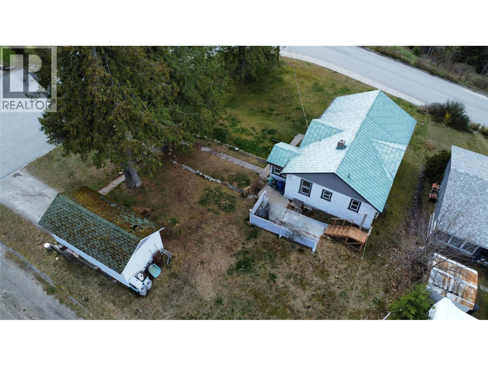 804 Eighth Street, Nelson, BC - Outdoor With View