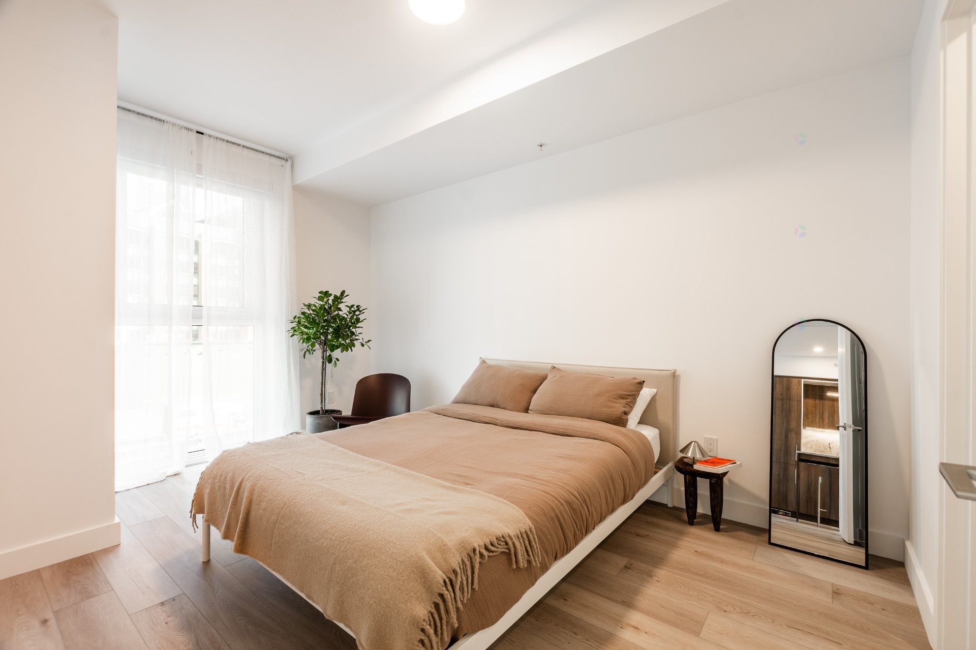 Bedroom - 225-1114 Rue St-Antoine O., Montréal (Ville-Marie), QC - Indoor Photo Showing Bedroom
