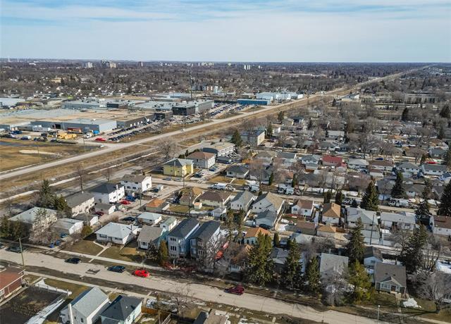 601 Prince Rupert Ave, Winnipeg, MB