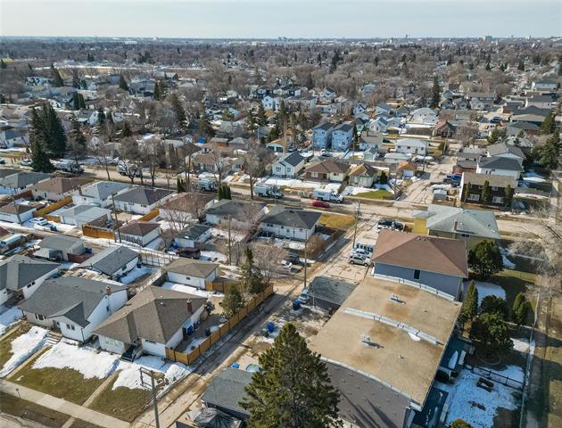 601 Prince Rupert Ave, Winnipeg, MB