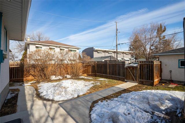 601 Prince Rupert Ave, Winnipeg, MB
