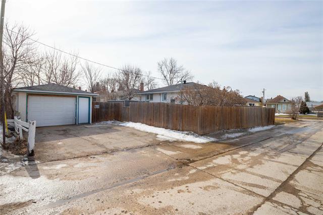 601 Prince Rupert Ave, Winnipeg, MB