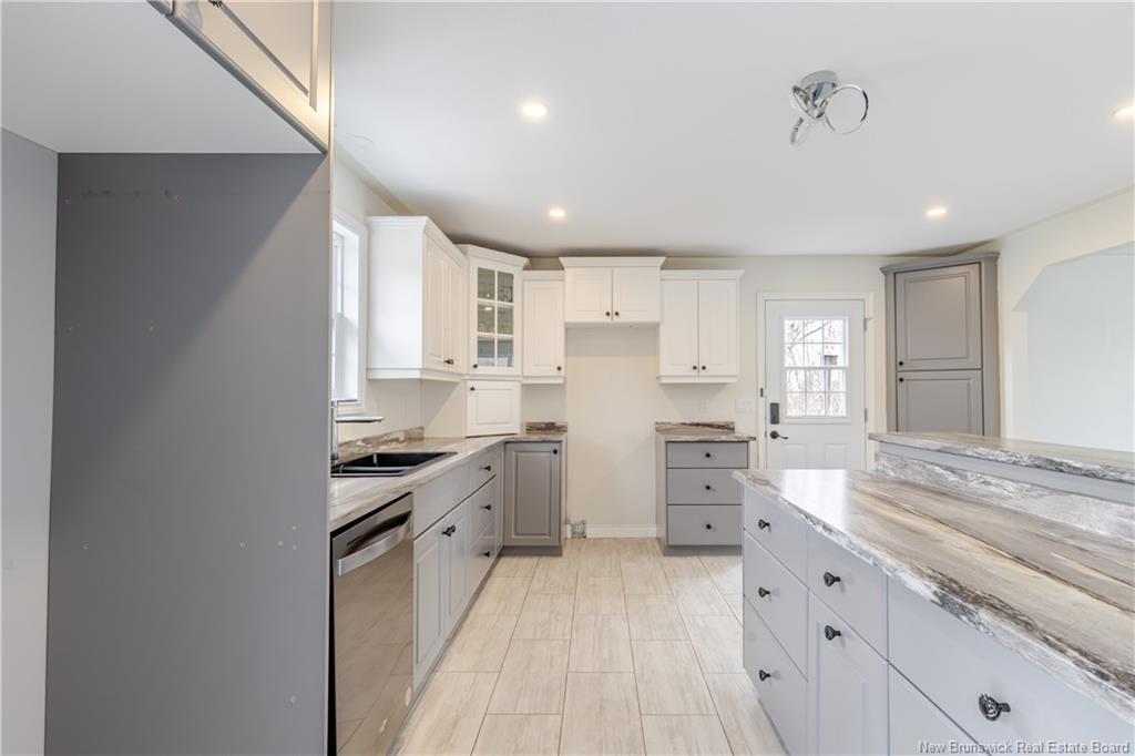 24 Cole Rd, Harvey, NB