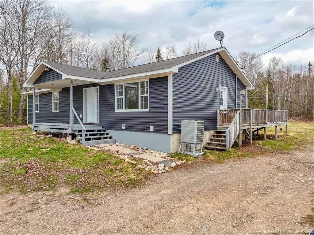 24 Cole Rd, Harvey, NB