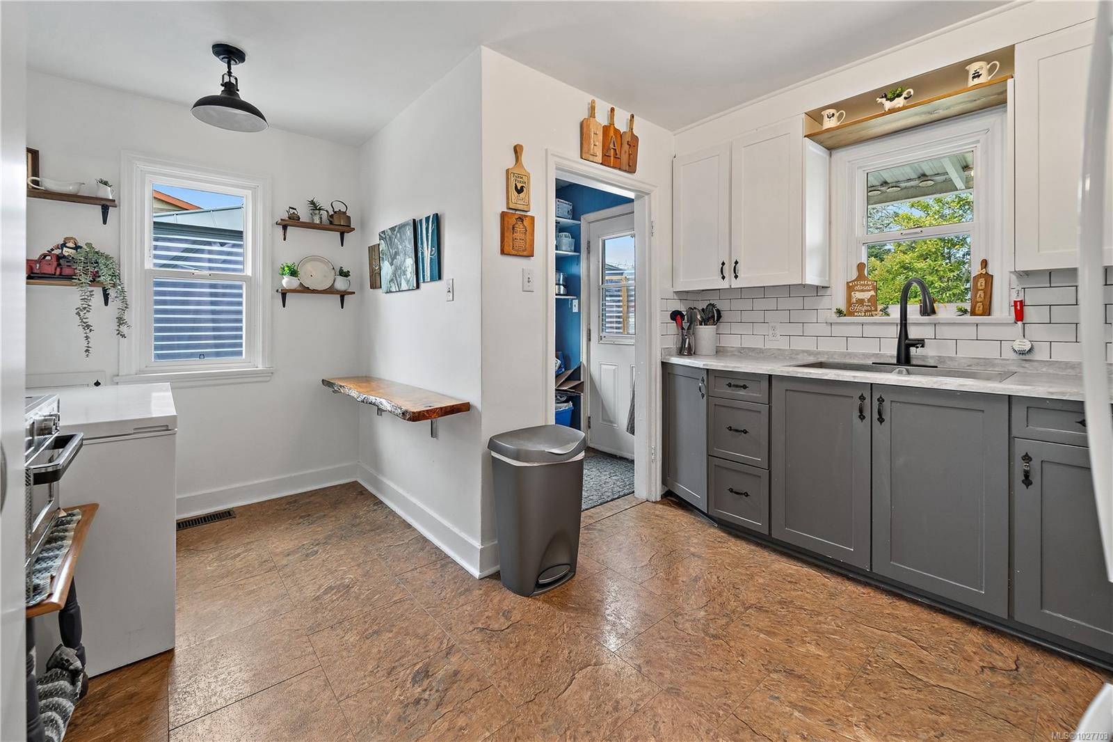 6484 Sooke Rd, Sooke, BC