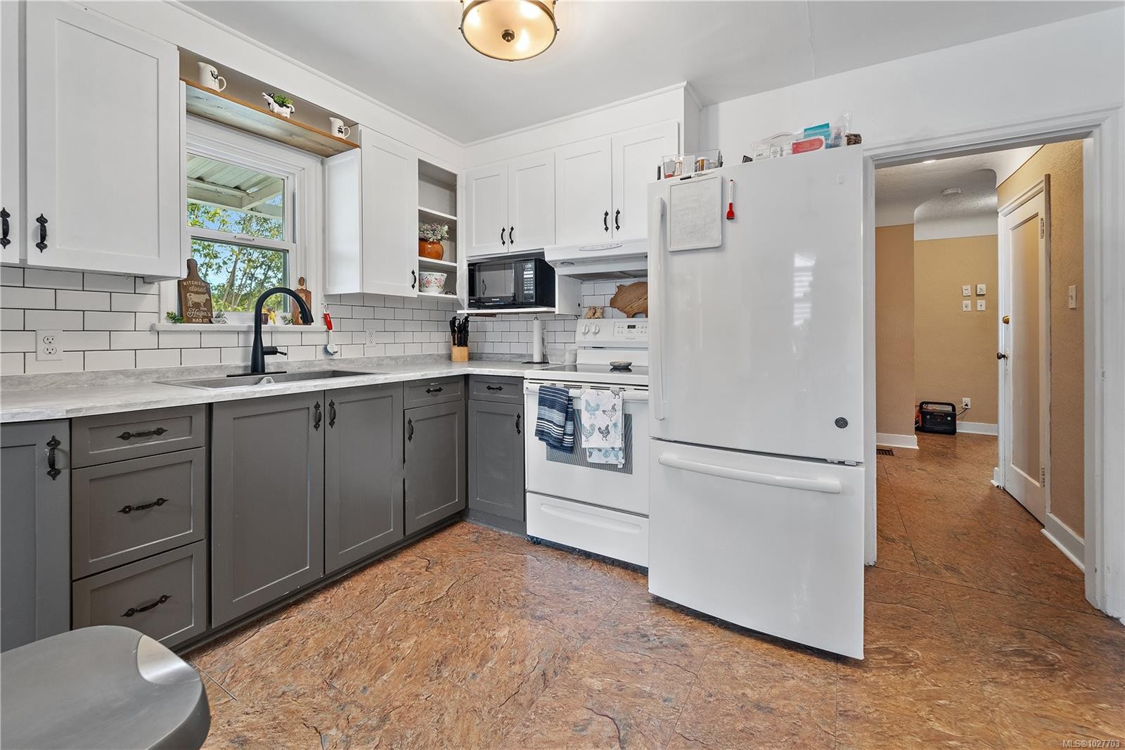 6484 Sooke Rd, Sooke, BC