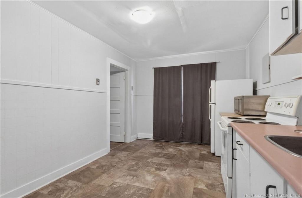 2 Copp St, Sackville, NB - Indoor Photo Showing Kitchen