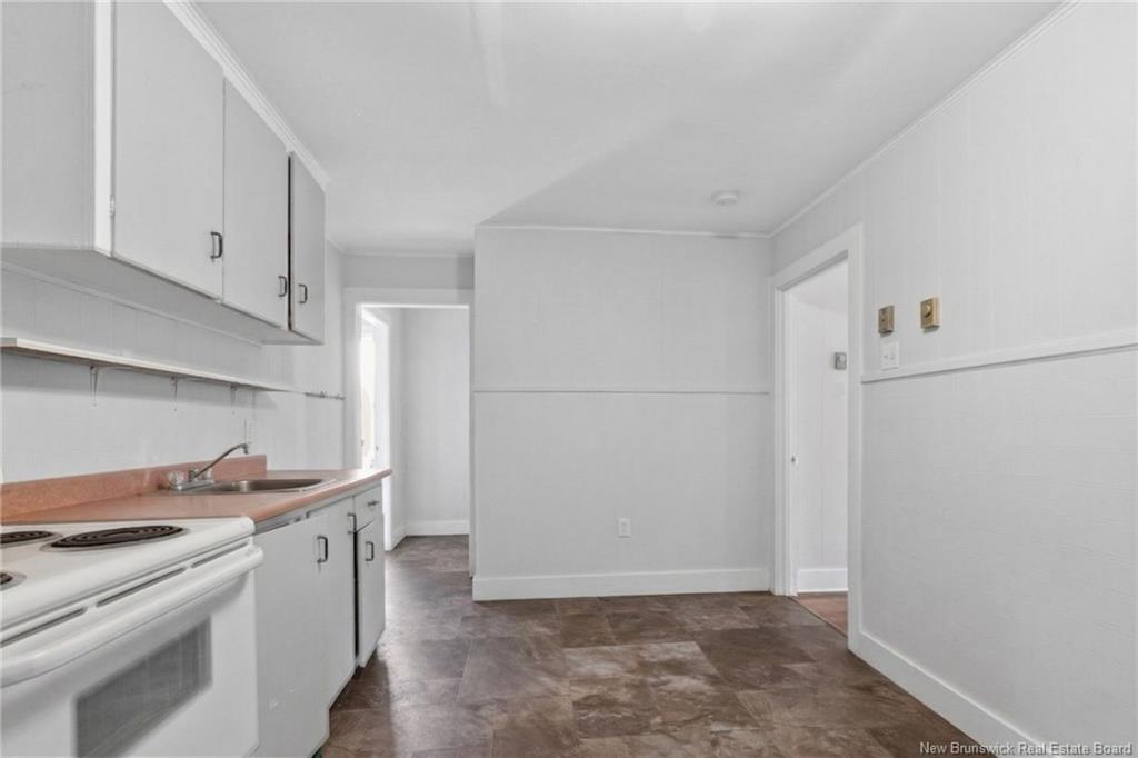 2 Copp St, Sackville, NB - Indoor Photo Showing Kitchen