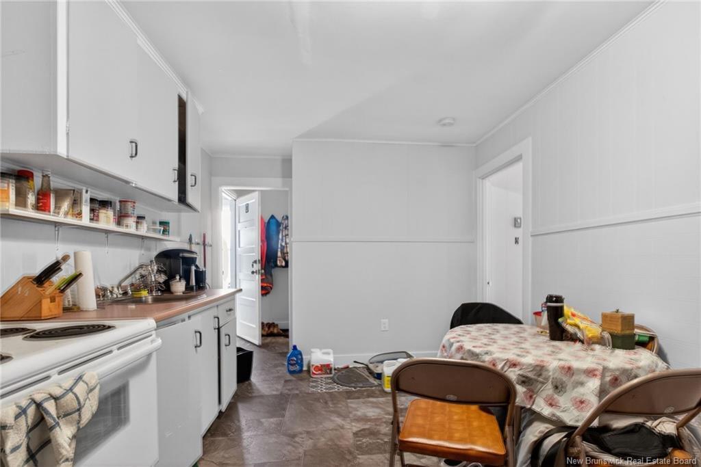 2 Copp St, Sackville, NB - Indoor Photo Showing Kitchen