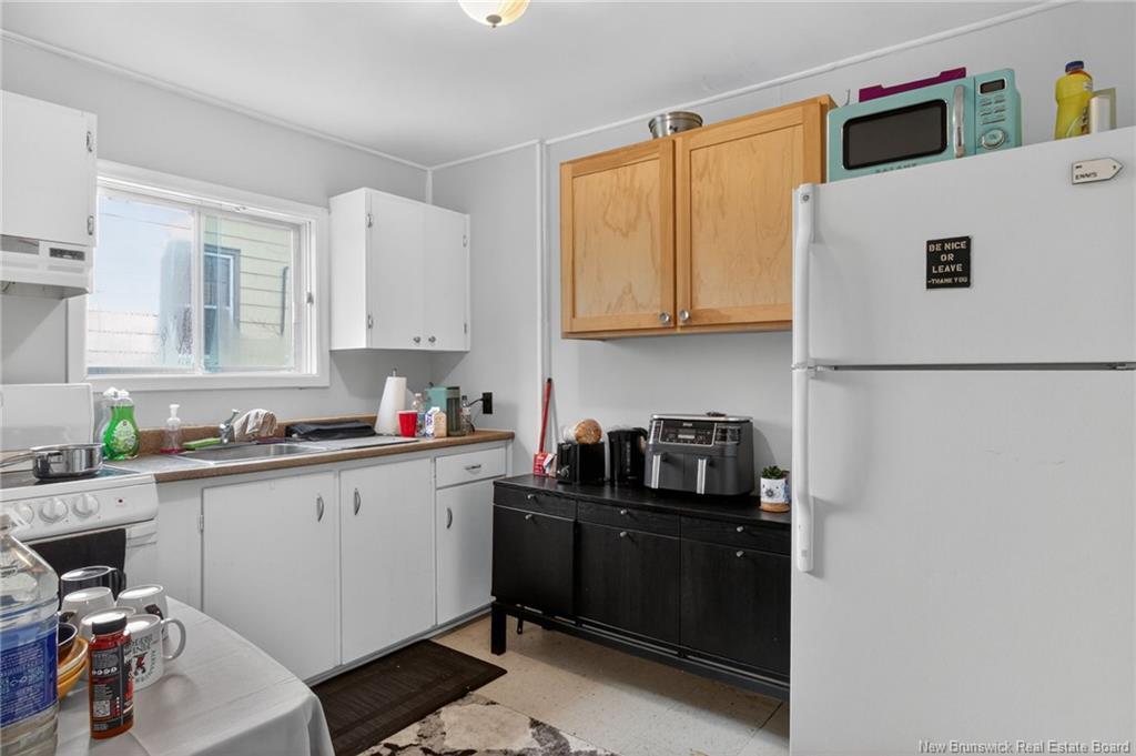2 Copp St, Sackville, NB - Indoor Photo Showing Kitchen