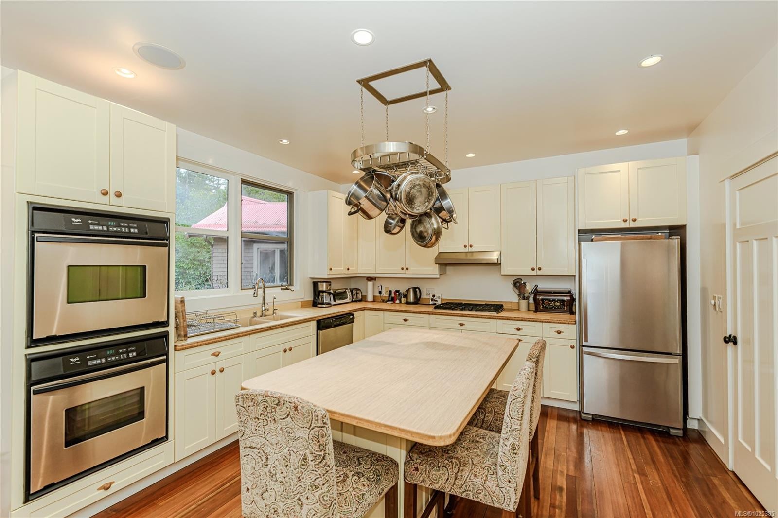 116 Acland Rd, Salt Spring, BC