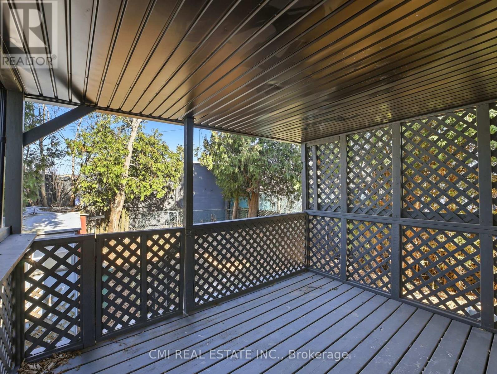 86 Adair Avenue S, Hamilton, ON - Outdoor With Deck Patio Veranda With Exterior