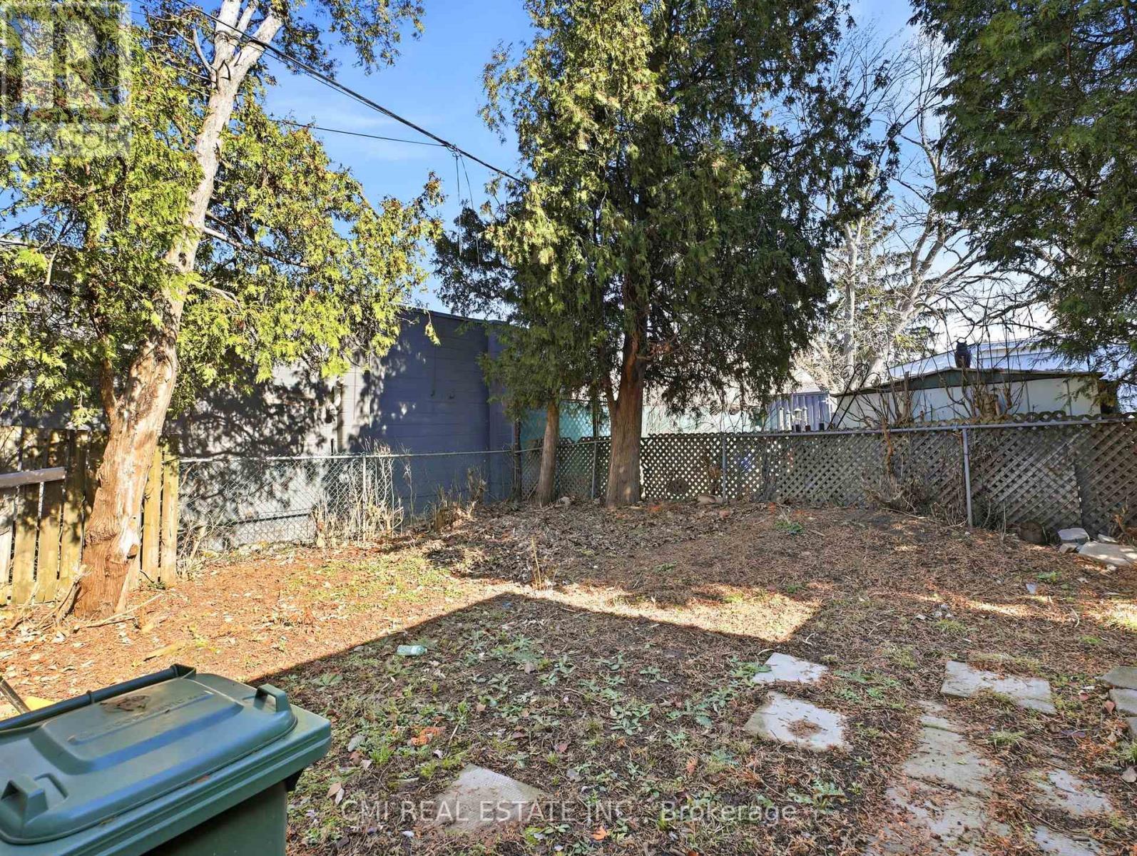 86 Adair Avenue S, Hamilton, ON - Outdoor