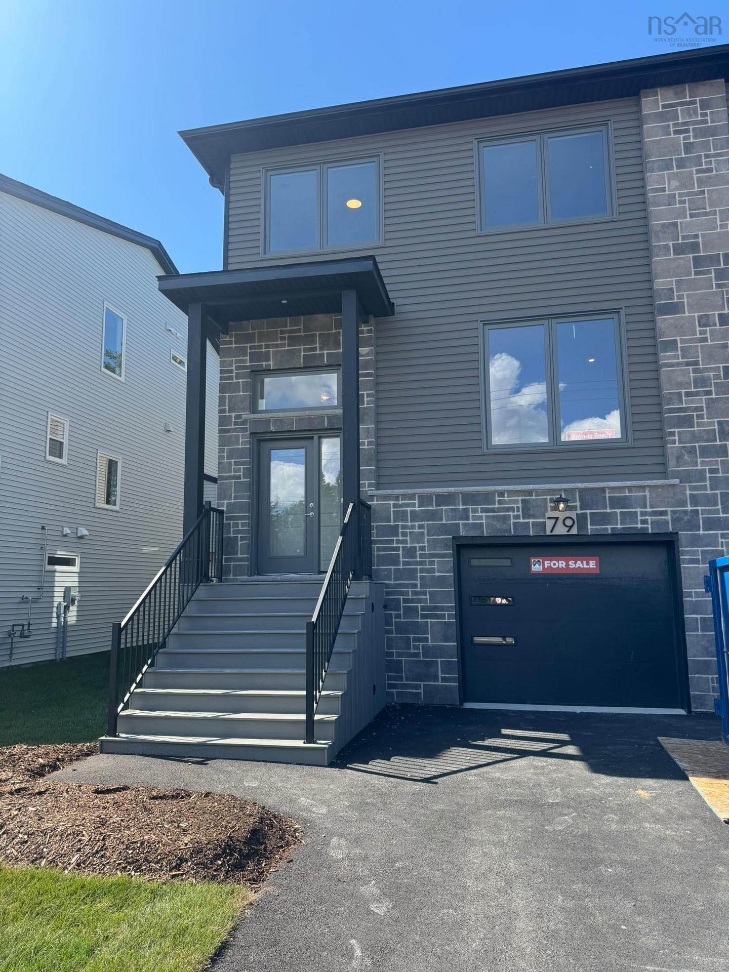 79 Simona Drive, Dartmouth, NS - Outdoor