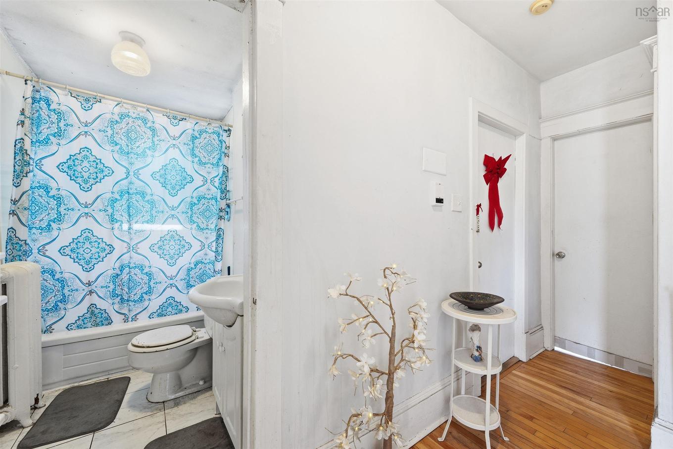 3 1034 Barrington Street, Halifax Peninsula, NS