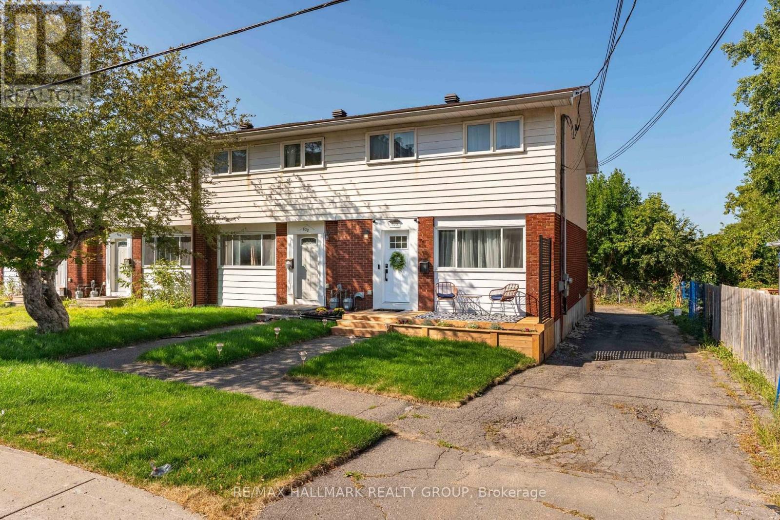820 Grenon Avenue, Ottawa, ON - Outdoor