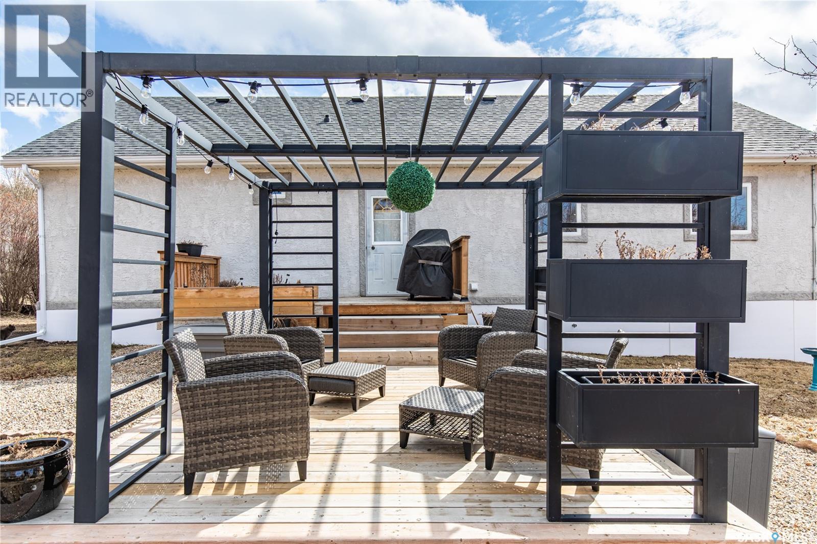 25 Alice Crescent, North Grove, SK - Outdoor With Deck Patio Veranda