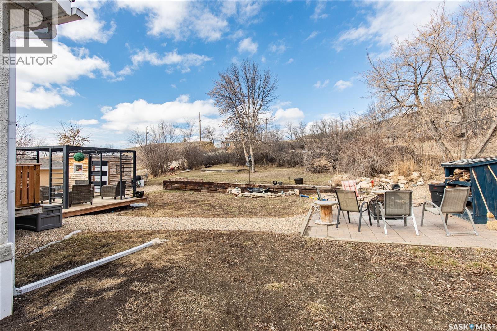 25 Alice Crescent, North Grove, SK - Outdoor