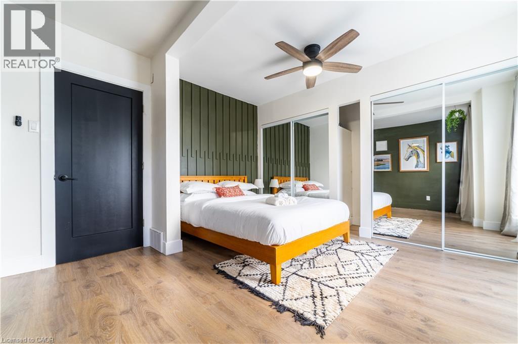 19 Century Street, Hamilton, ON - Indoor Photo Showing Bedroom