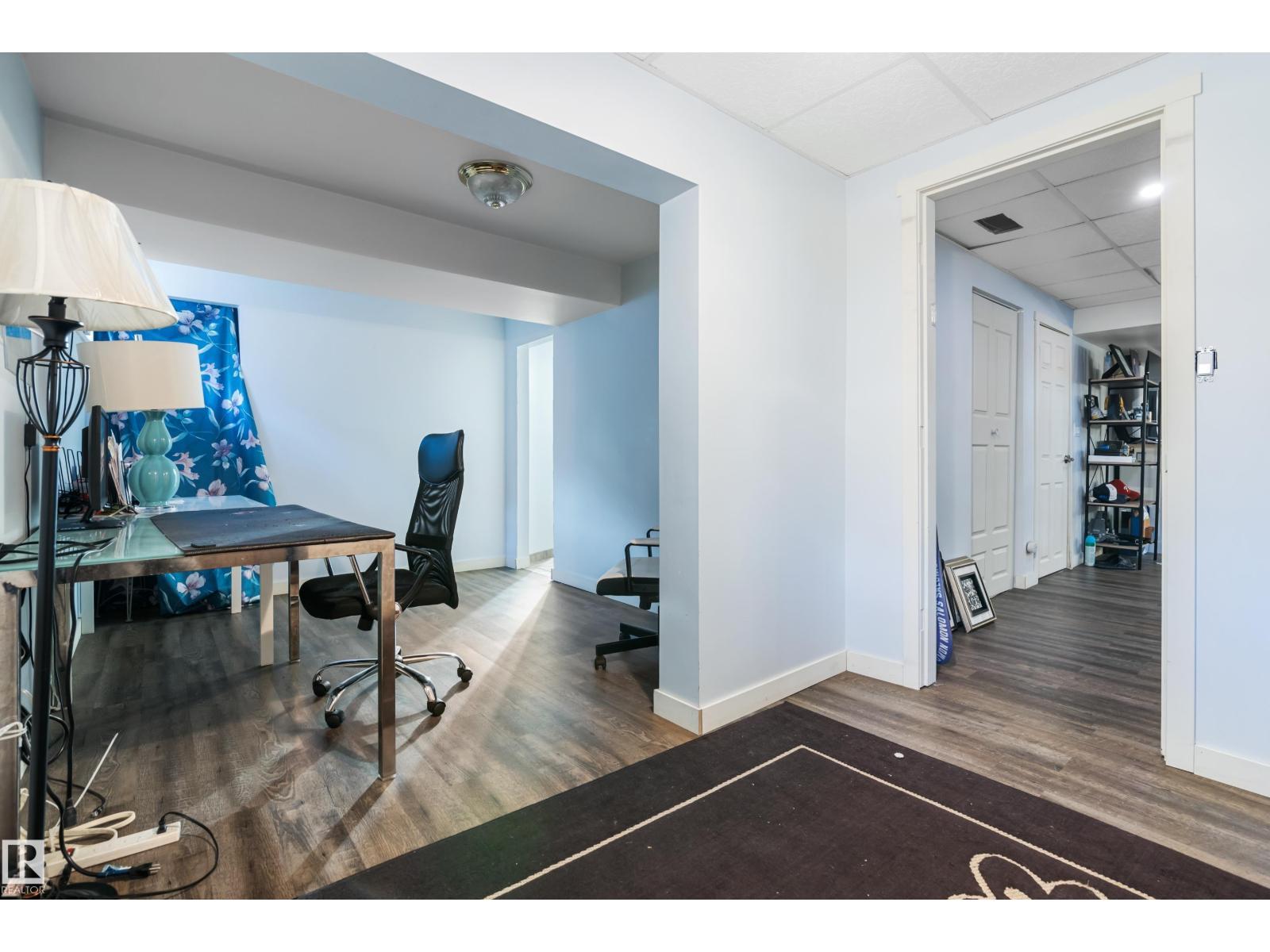 101 Westridge Rd Nw, Edmonton, AB - Indoor