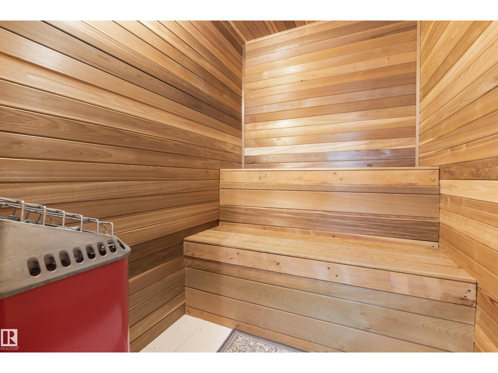 101 Westridge Rd Nw, Edmonton, AB - Indoor Photo Showing Other Room