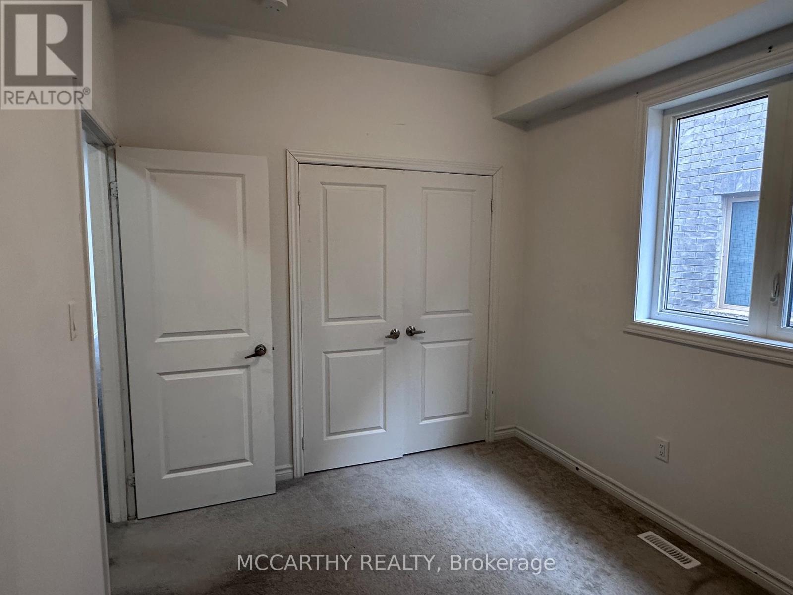 231 Ridley Crescent, Southgate, ON - Indoor Photo Showing Other Room
